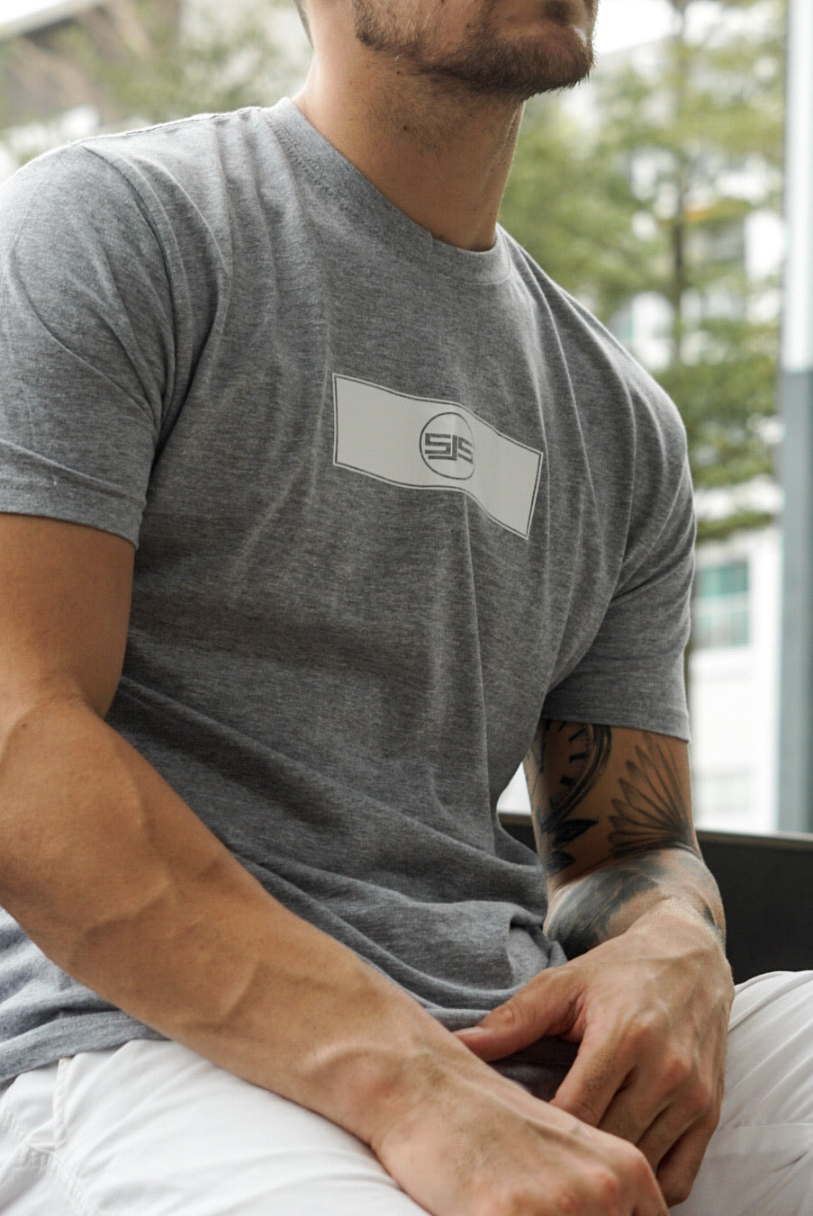 BASIC BLOCK T-SHIRT - GREY